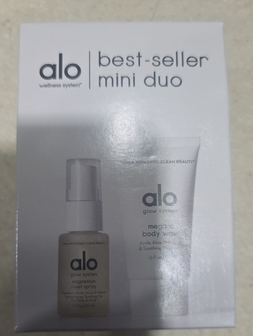 ALO Yoga Glow System Mini Duo - White Travel Set